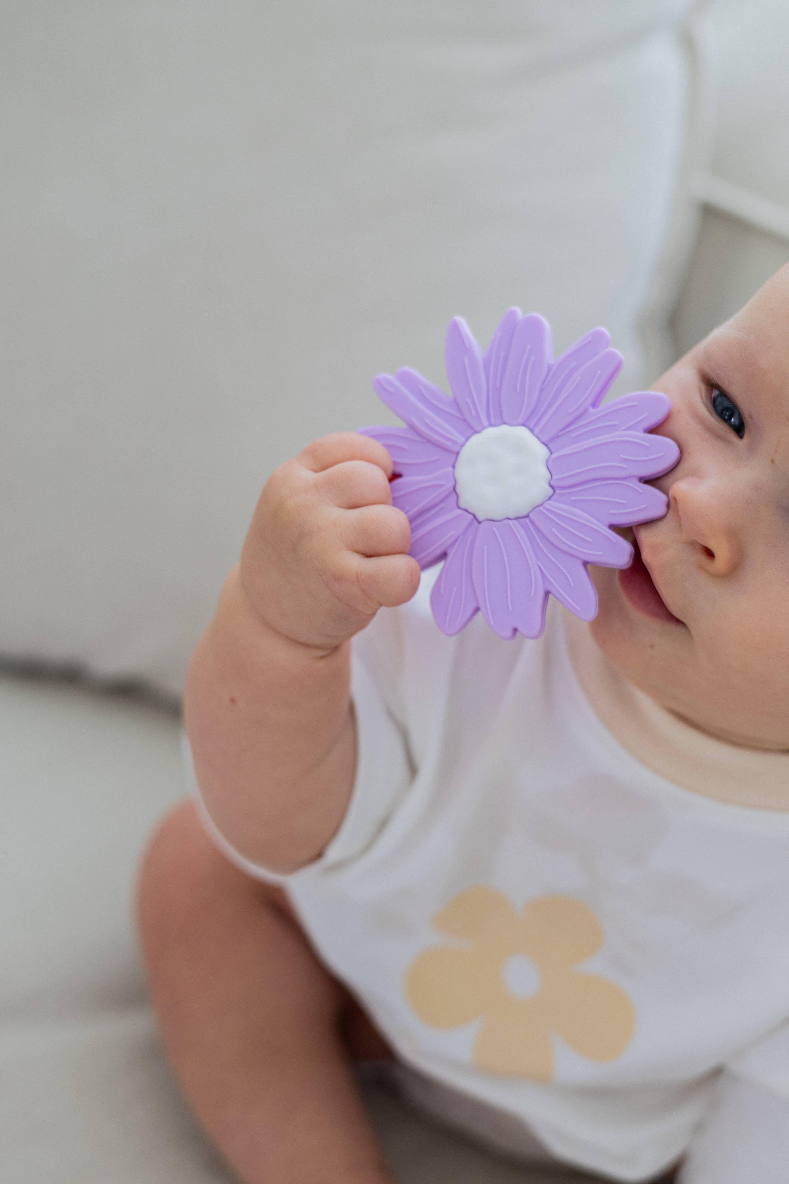 Silicone Teether - Lilac Daisy