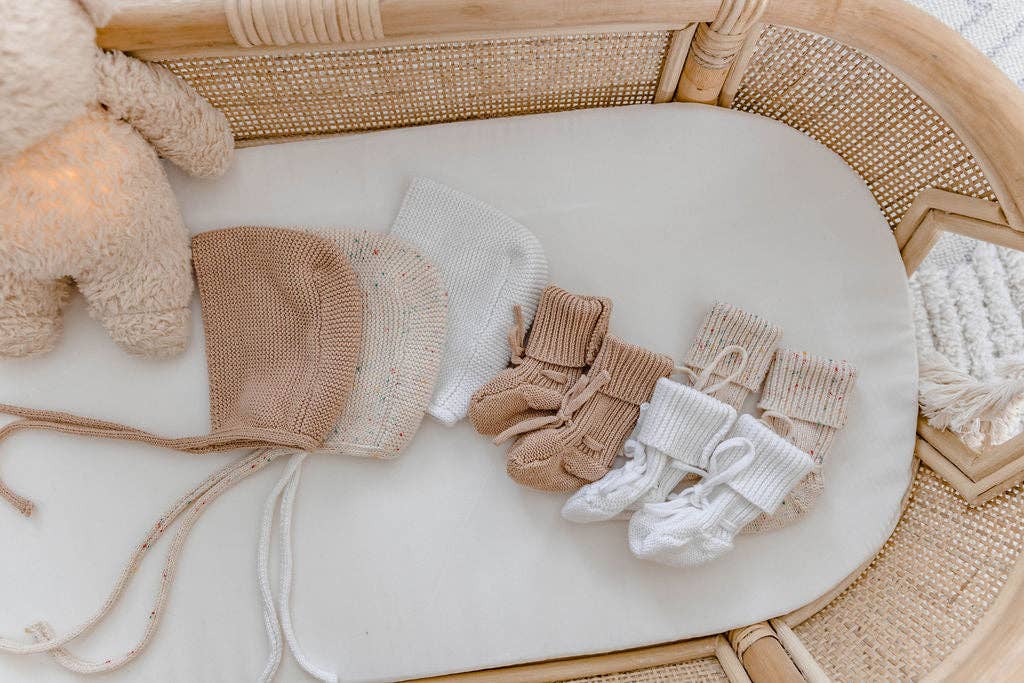 Newborn Booties - Mocha